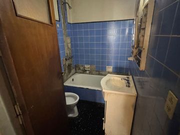 PH en Villa Martelli – ¡Oportunidad para reciclar, con Entrada Independiente!