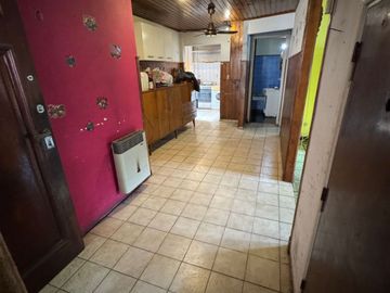 PH en Villa Martelli – ¡Oportunidad para reciclar, con Entrada Independiente!