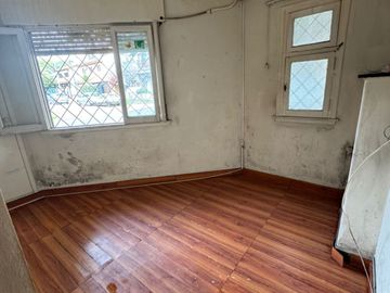 PH en Villa Martelli – ¡Oportunidad para reciclar, con Entrada Independiente!
