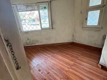 PH en Villa Martelli – ¡Oportunidad para reciclar, con Entrada Independiente!