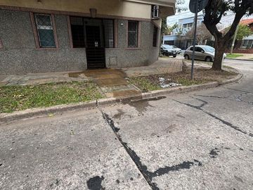 PH en Villa Martelli – ¡Oportunidad para reciclar, con Entrada Independiente!