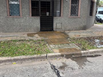 PH en Villa Martelli – ¡Oportunidad para reciclar, con Entrada Independiente!