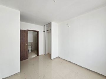 Venta de Casa Esquinera por Estrenar, de 3 dormitorios y amplio Patio - Urbanización Terranostra, Vía a La Costa