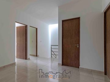 REESTRENA CASA EN EXLUSIVO ZIBATA