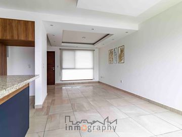 REESTRENA CASA EN EXLUSIVO ZIBATA