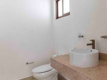 REESTRENA CASA EN EXLUSIVO ZIBATA