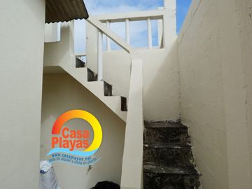 Vendo Casa en Playas Villamil, Av Sixto Chang, Vía a Karibao Engabao