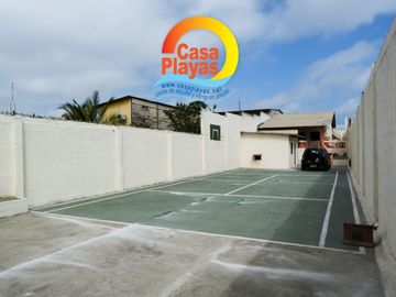 Vendo Casa en Playas Villamil, Av Sixto Chang, Vía a Karibao Engabao