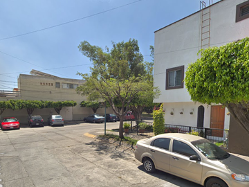 CASA EN VENTA EN J NARANJOS PASEOS DEL SOL ZAPOPAN