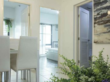 Sale: 2 Bedroom Condo Unit near TV5 EDSA MRT and Greenfield District