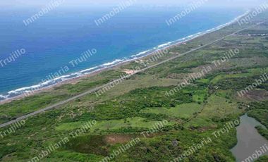 VENDO TERRENO EN SALINAS CON SALIDA AL MAR