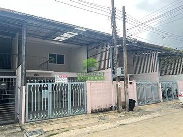 ขายทาวน์เฮ้าส์ 2 ชั้น ซอยพึ่งมี15 สุขุมวิท93 เนื้อที่ 30 ตร.ว ใหม่ ตกแต่งครบ ทำเลดี ใกล้ BTS บางจาก