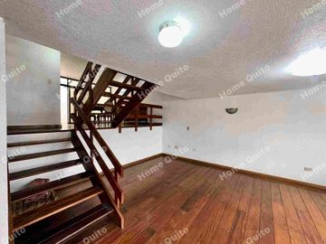 Casa en venta en Portal del Bosque de tres dormitorios NEGOCIABLE