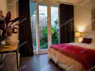 Good deal villa 3 bedrooms in Jimbaran Bali Near Continental Hotel