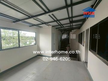 Commercial building, 5 floors, 44 sq m, P. Thana Tower, Soi Lat Phrao 58/1, Lat Phrao Road, Wang Thonglang District, Bangkok