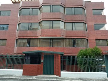 DEPARTAMENTO DUPLEX EN VENTA SECTOR QUITO TENNIS QUITO ECUADOR
