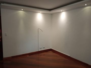 DEPARTAMENTO DUPLEX EN VENTA SECTOR QUITO TENNIS QUITO ECUADOR