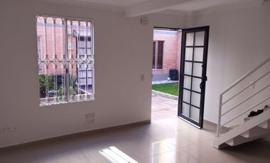 VENDEMOS CASA CANTALEJO