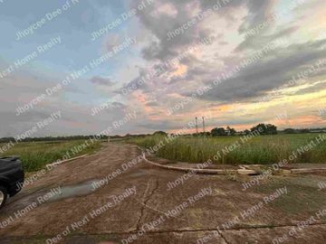 328sqm Lot For Sale near GOLF COURSE at Beverly Place Subdivision