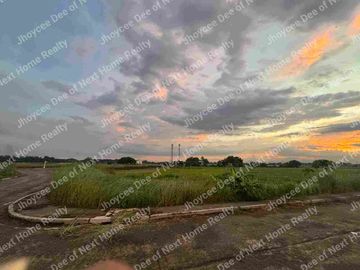 328sqm Lot For Sale near GOLF COURSE at Beverly Place Subdivision