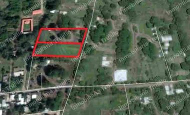 VENDO TERRENO EN PLAYA DE VACAS A MINUTOS DE CAMPO DEPORTIVO CANDIDO DUARTE
