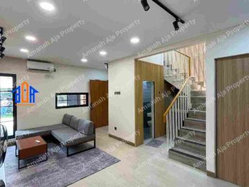 Rumah Furnished Selangkah Ke Gerbang Tol Dekat Ciputat