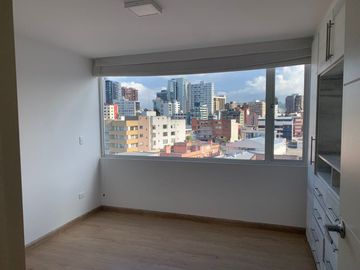 VENDO Departamento en   Av.  Orellana y  San Javier Quito , Ecuador.