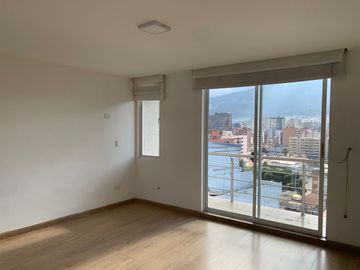 VENDO Departamento en   Av.  Orellana y  San Javier Quito , Ecuador.