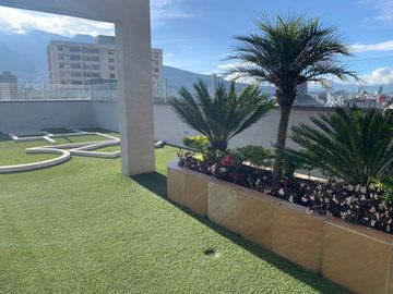 VENDO Departamento en   Av.  Orellana y  San Javier Quito , Ecuador.