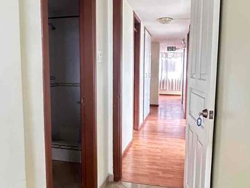 Vendo departamento 3 dormitorios, estudio, sector El Inca y 6 de diciembre