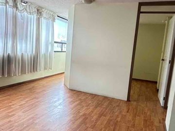 Vendo departamento 3 dormitorios, estudio, sector El Inca y 6 de diciembre
