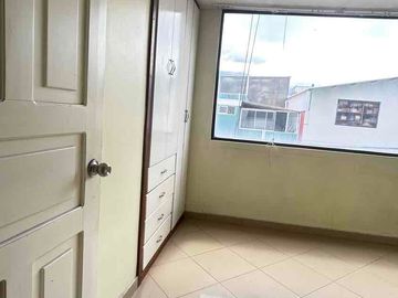 Vendo departamento 3 dormitorios, estudio, sector El Inca y 6 de diciembre