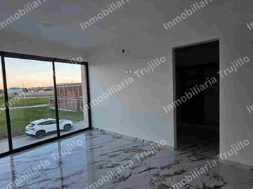 VENDO CASA EN LA RIVIERA VERACRUZ, CERCA DE WALMART EXPRES