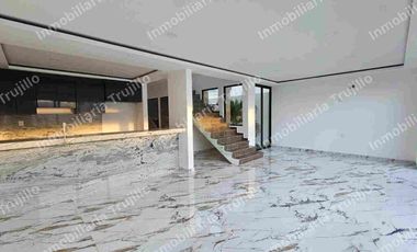 VENDO CASA EN LA RIVIERA VERACRUZ, CERCA DE WALMART EXPRES