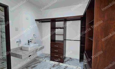 VENDO CASA EN LA RIVIERA VERACRUZ, CERCA DE WALMART EXPRES