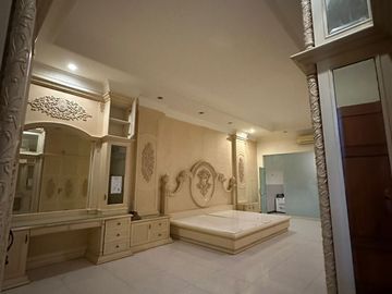 Rumah Margorejo Indah, Surabaya STRATEGIS BAGUS