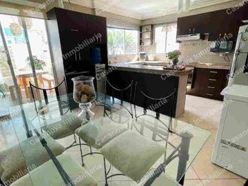 Venta de casa en Punta Carnero, Salinas ,Santa elena