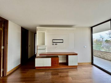 DEPARTAMENTO 3D 3B 2E LIQUIDA BANCO FRENTE PARQUE ARAUCO LAS CONDES