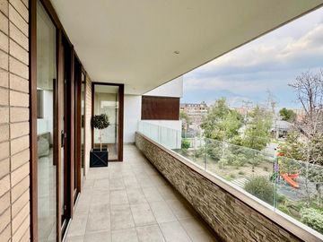 DEPARTAMENTO 3D 3B 2E LIQUIDA BANCO FRENTE PARQUE ARAUCO LAS CONDES