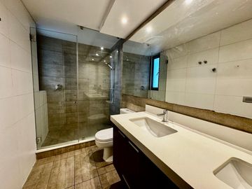 DEPARTAMENTO 3D 3B 2E LIQUIDA BANCO FRENTE PARQUE ARAUCO LAS CONDES