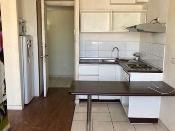 DEPARTAMENTO 2D1E LIQUIDA BANCO SANTIAGO METRO IRARRAZABAL