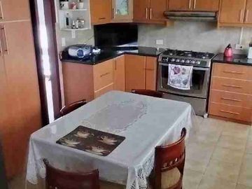 CASA EN VENTA, SECTOR SANGOLQUÍ, EL TRIANGULO