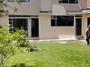 CASA EN VENTA, SECTOR SANGOLQUÍ, EL TRIANGULO