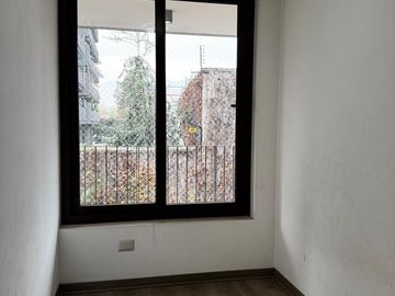 DEPTO 2D 1E LIQUIDA BANCO EN BARRIO ITALIA PROVIDENCIA