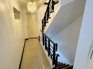 Fully Furnished 3BR Townhouse with Maid’s Room FOR SALE in Midland Suites, Quezon City