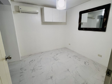 Fully Furnished 3BR Townhouse with Maid’s Room FOR SALE in Midland Suites, Quezon City