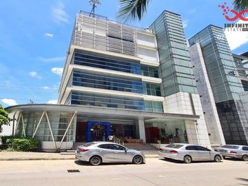 ขายสำนักงาน 6 ชั้น ทำเลถนนบอนด์สตรีท ถนนแจ้งวัฒนะ-ปากเกร็ด39 เมืองทองธานี