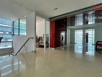 ขายสำนักงาน 6 ชั้น ทำเลถนนบอนด์สตรีท ถนนแจ้งวัฒนะ-ปากเกร็ด39 เมืองทองธานี