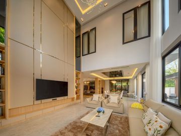 Modern Luxury House Chiang Mai with Private Pool