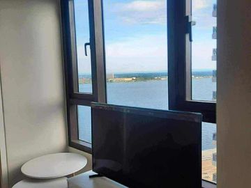 FOR SALE: Fully-Furnished Mandani Bay 1-Bedroom Corner Special Unit in Mandaue City, Cebu - P13M